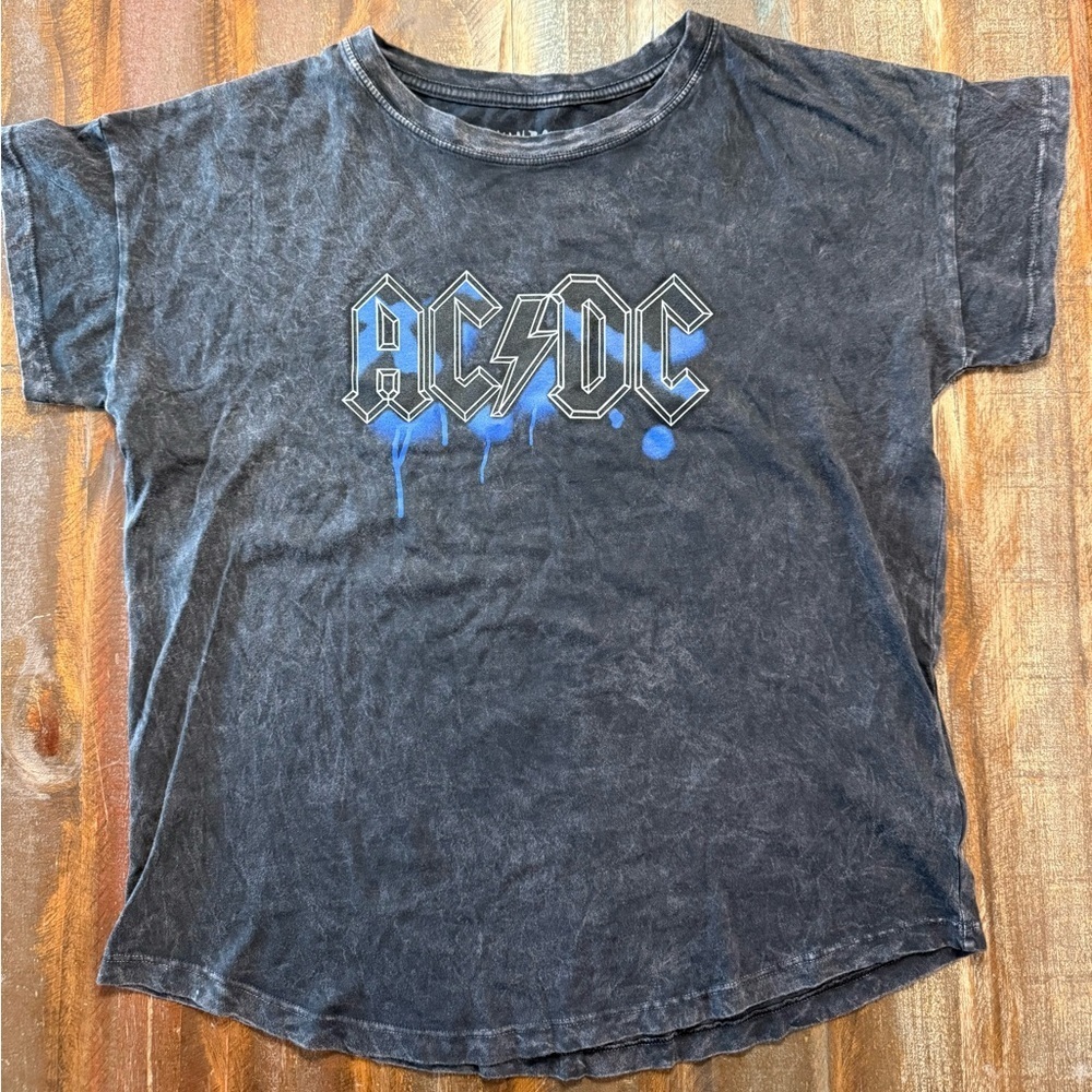AC/DC Women’s Size Small Graphic Band Tee Black Acid Wash T-Shirt NWOT